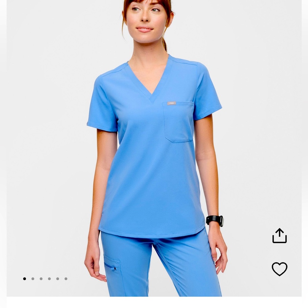 FIGS Small Ceil Blue Catarina One-Pocket Scrub Top
